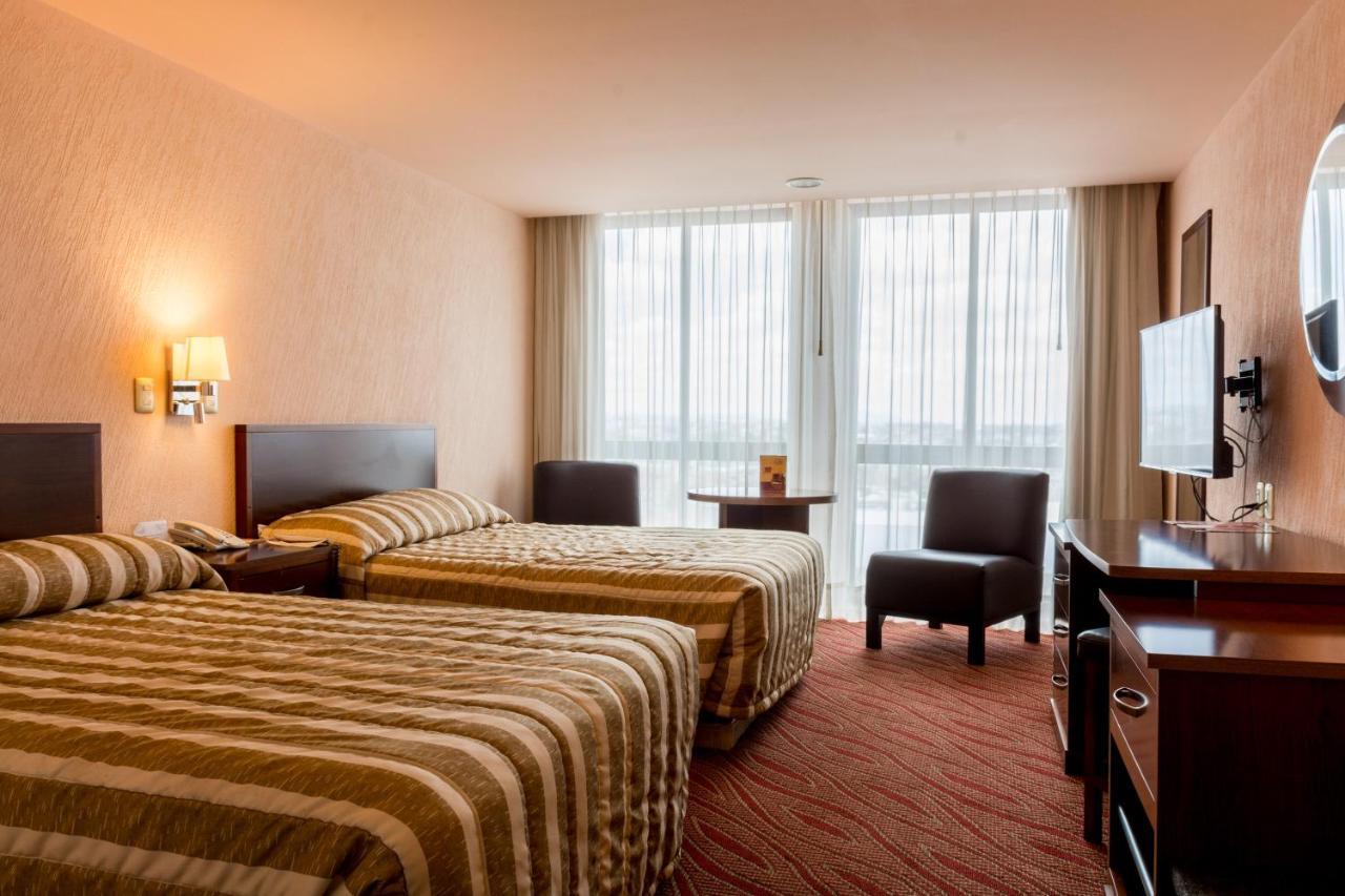 Real Plaza Hotel 3*