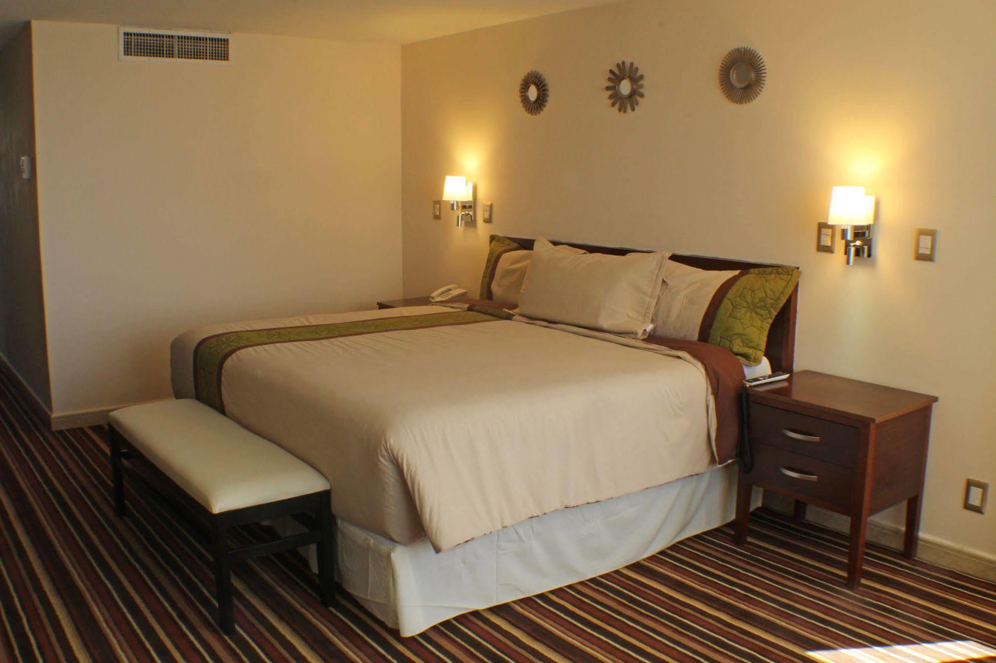 Real Plaza Hotel