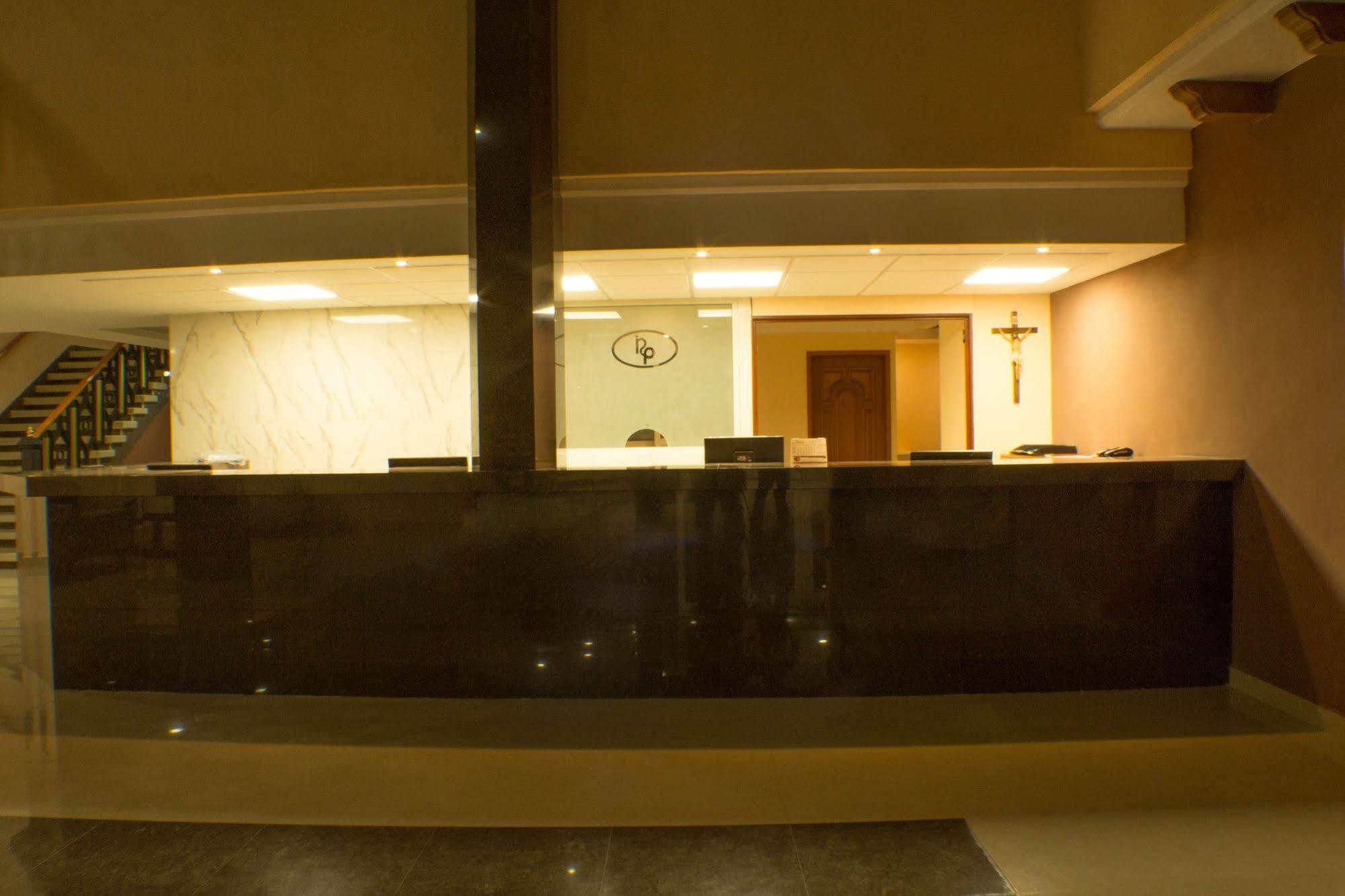 Hotel Real Plaza